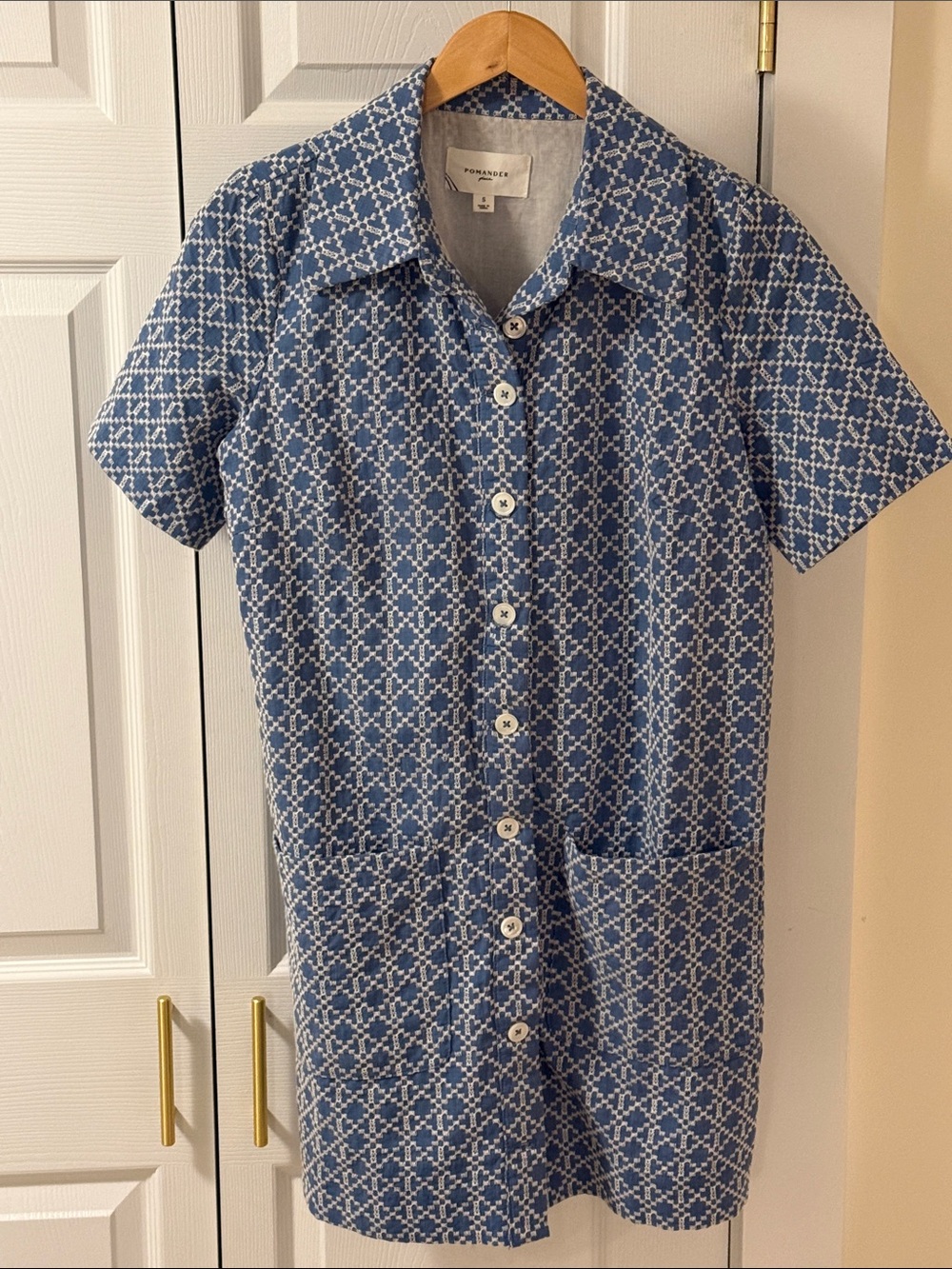 Pomander Place Tuckernuck - Blue Patterned Short-Sleeve Button-Up Dress
